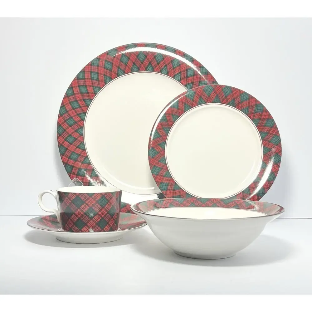 Arita “Tartan Plaid” 13-Piece Ceramic Dinnerware Set
